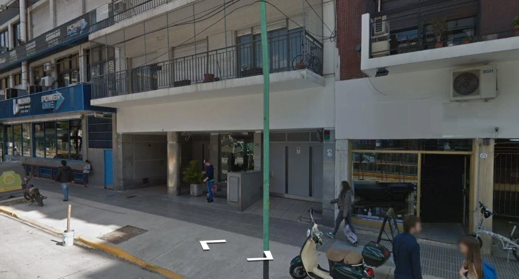 Venta Local Belgrano con Renta Sobre Av Cabildo 65 m² Ideal Inversion