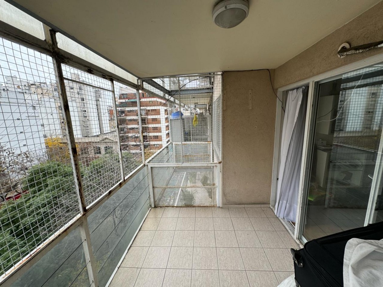 Recoleta Venta 3 ambientes 95 m2 grande y Luminoso al frente y balcon. Cochera 