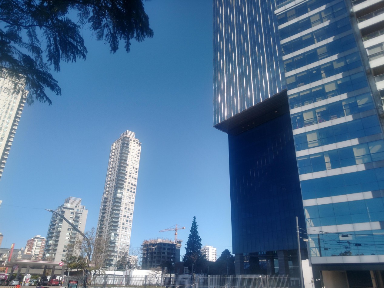 Nuñez Alquiler Oficina planta libre edificio corporativo vista al rio 212m2 C/ 2 cocheras vigilancia 24hs