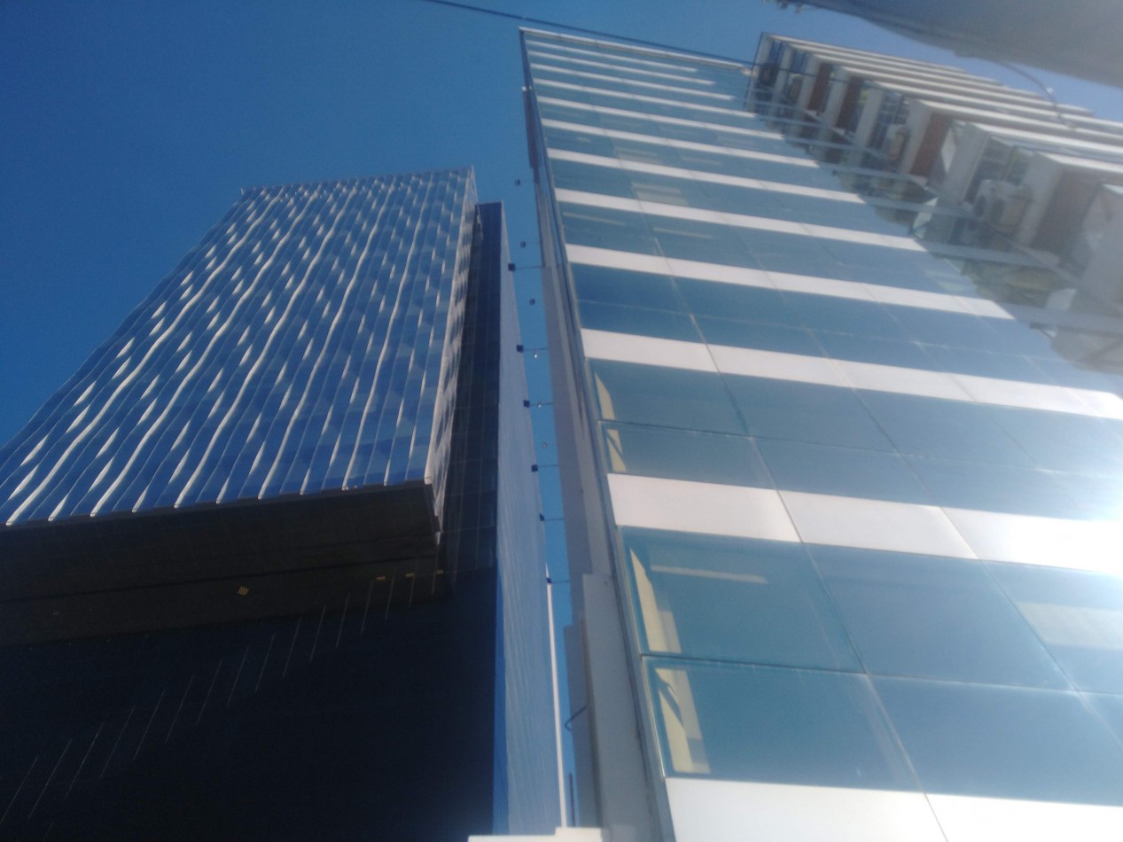 Nuñez Alquiler Oficina planta libre edificio corporativo vista al rio 212m2 C/ 2 cocheras vigilancia 24hs