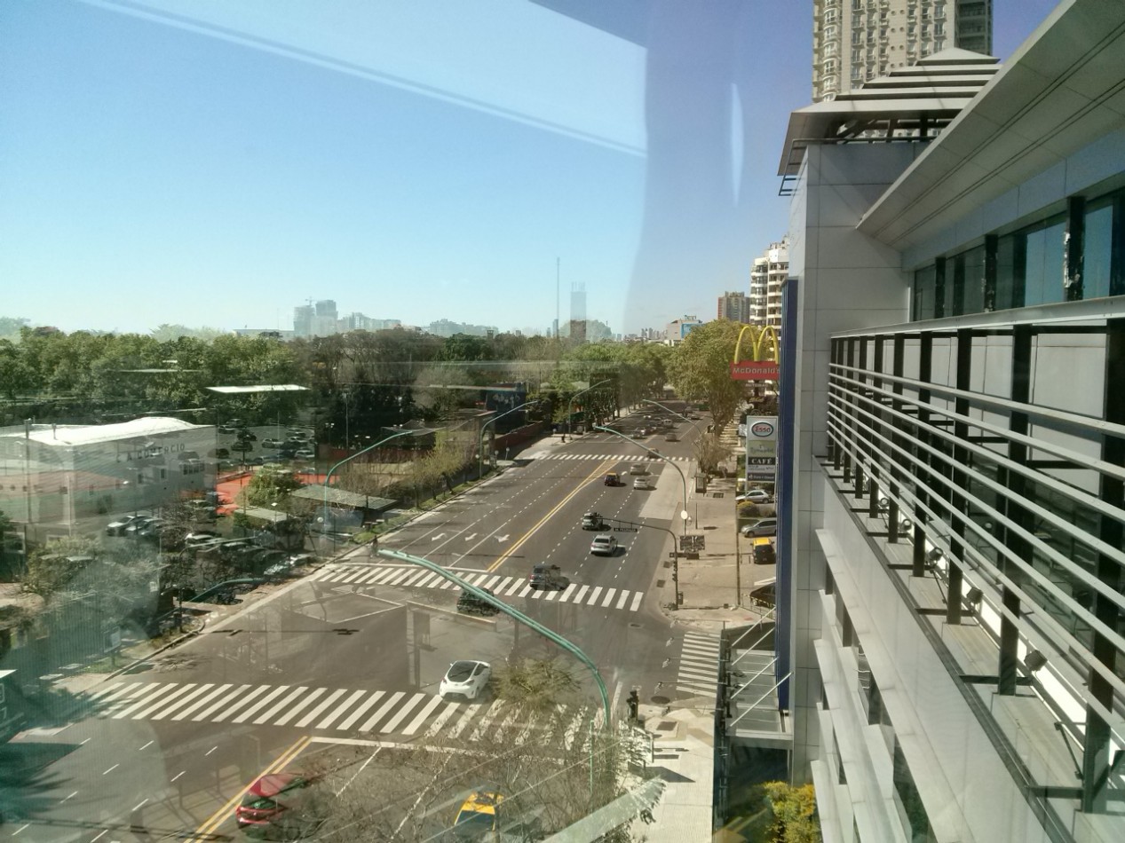 Nuñez Alquiler Oficina planta libre edificio corporativo vista al rio 212m2 C/ 2 cocheras vigilancia 24hs