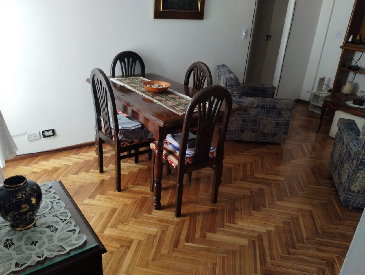 Apto credito Venta departamento de 2 ambientes muy luminoso impecable estado