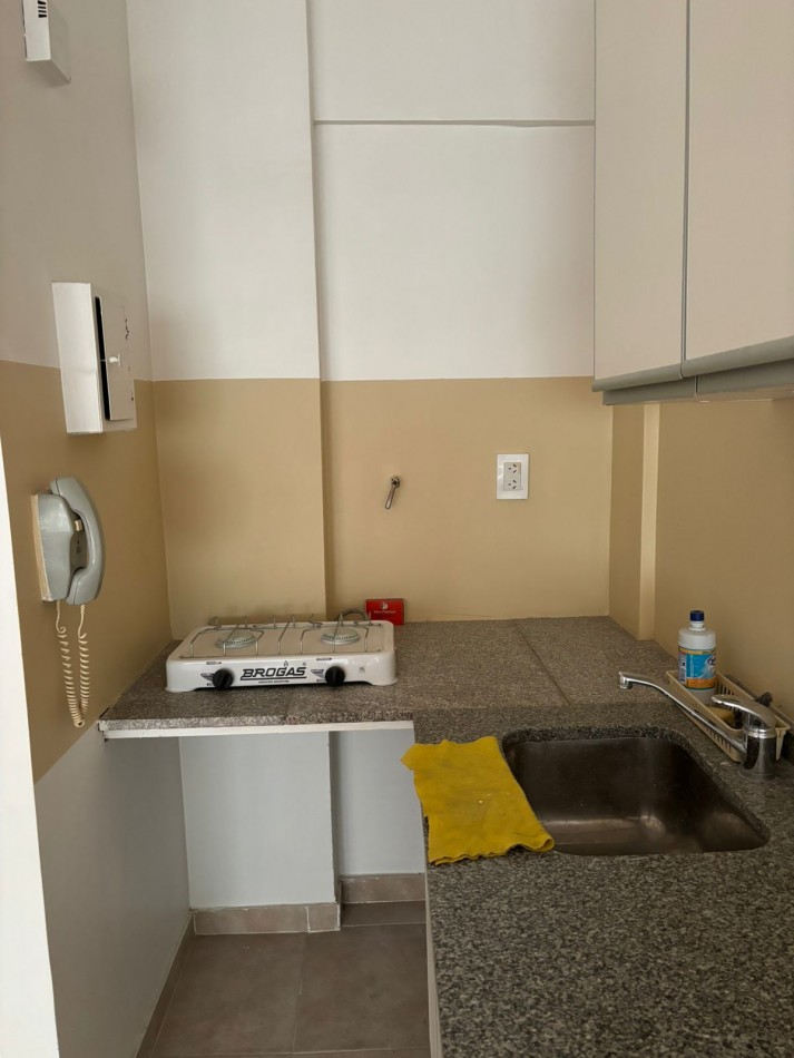 Alto Palermo  Venta de Monoambiente al frente excelente estado APTO CREDITO