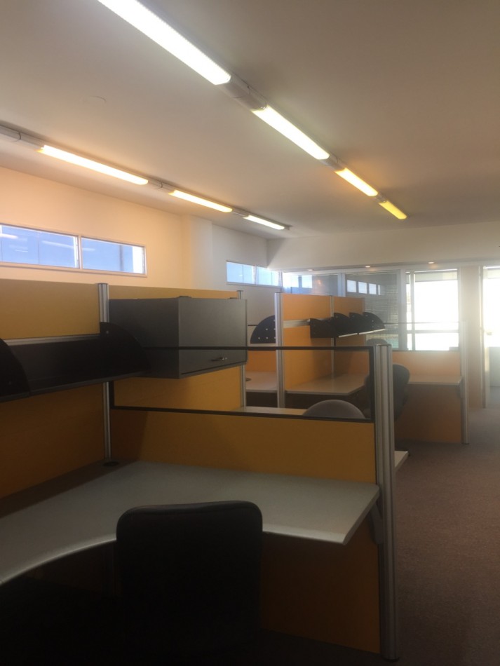 Nuñez Alquiler Oficina planta libre edificio corporativo vista al rio 212m2 C/ 2 cocheras vigilancia 24hs