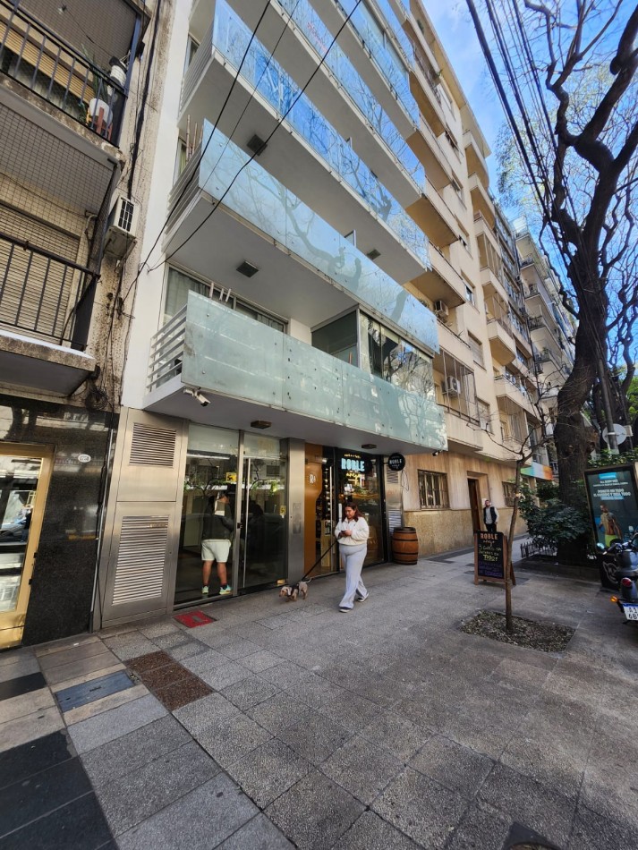 Alto Palermo alquiler monoambiente al frente muy luminoso con balcon Av Coronel Diaz amenties