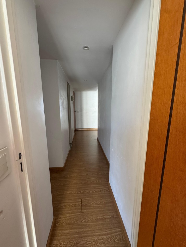 Recoleta / Barrio Norte Departamento 3 Ambientes 108 m2 Balcon, Muy Luminoso y Cochera fija