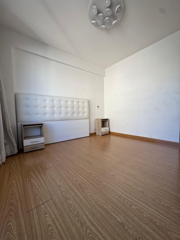 Recoleta / Barrio Norte Departamento 3 Ambientes 108 m2 Balcon, Muy Luminoso y Cochera fija