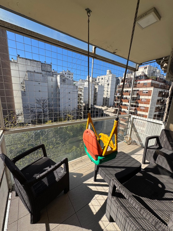 Recoleta / Barrio Norte Departamento 3 Ambientes 108 m2 Balcon, Muy Luminoso y Cochera fija