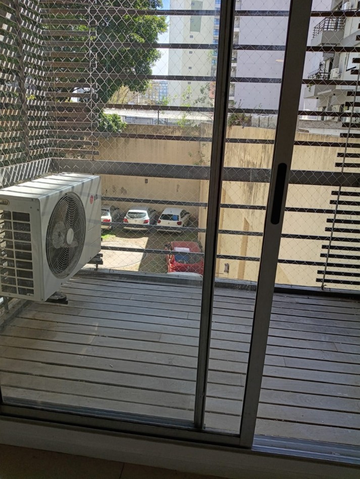 Villa Crespo - Alquiler de monoambiente al contrafrente con balcon, pileta y SUM. $690.000.