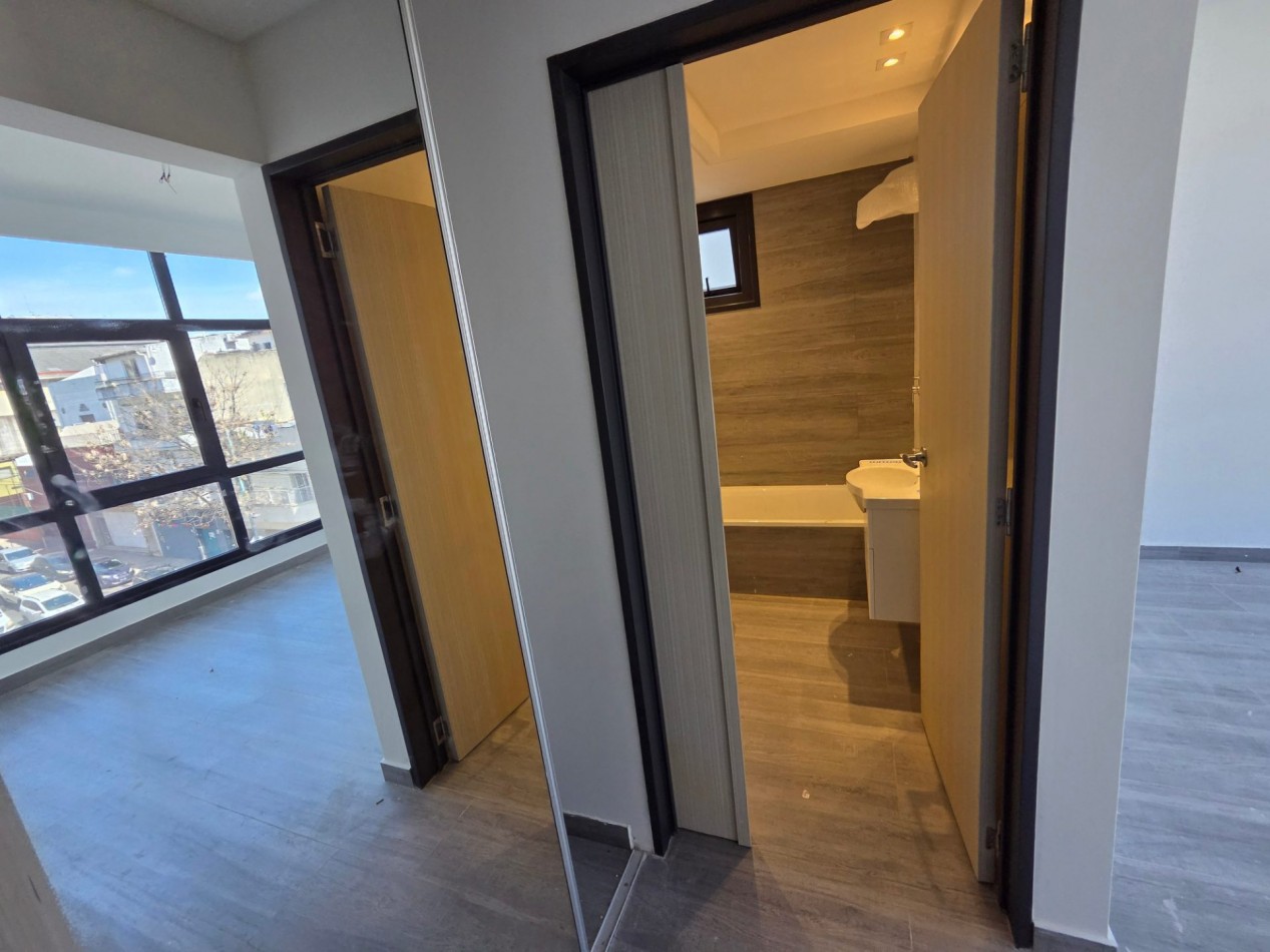 Y3B A estrenar Almagro V Crespo 2 ambientes suite 55 m2 Frente esquina, balcon y toilette. M luminoso. emprendimiento categoria y amenities. Entrega innmediata