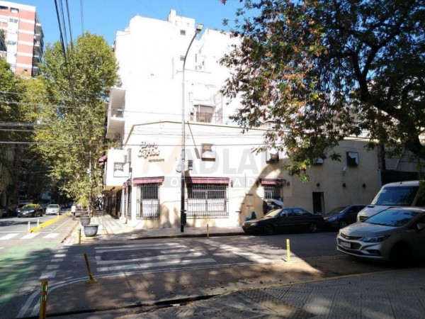 Venta Local 617 m² Apto Gastronomia Espacio Aereo en Esquina 35 m de Frente