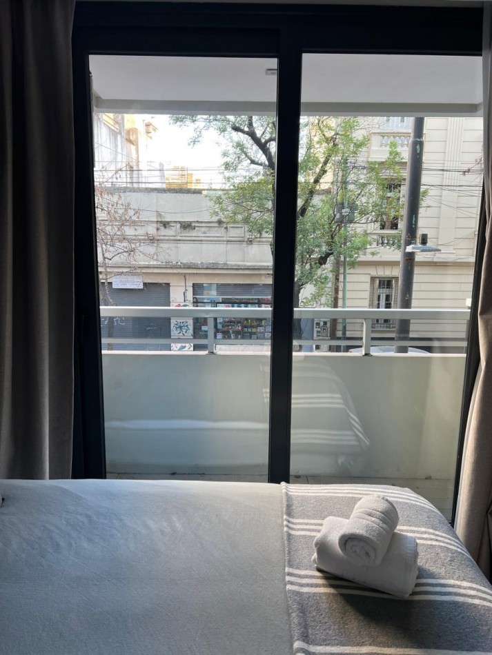 2 AMBIENTES NUEVO abasto Almagro venta al frente muy Luminoso 2 Balcones y Amenities