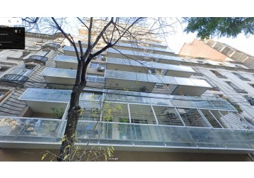 Recoleta Venta 3 ambientes 95 m2 grande y Luminoso al frente y balcon. Cochera 