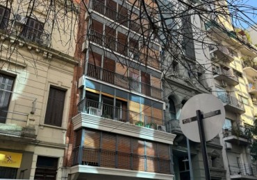 Recoleta venta Semipiso de 3 ambientes al frente luminoso c/ Escritorio y Cochera 89 m2 excelente estado