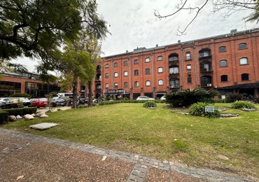 Puerto Madero Venta 3 ambientes + escritorio 2 baños balcon aterrazado vista al rio. Complejo con amenities.
